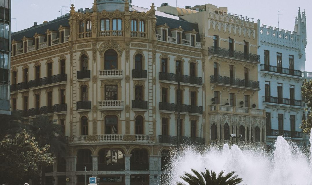 Suspensión licencias viviendas turísticas ámbito PEP Ciutat Vella