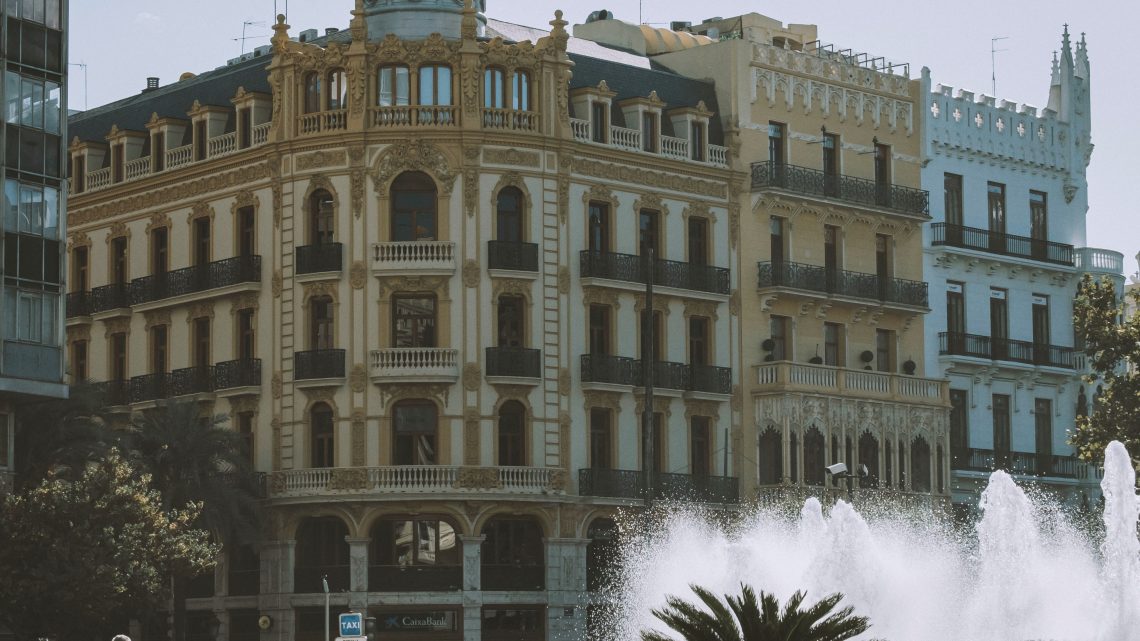 Suspensión licencias viviendas turísticas ámbito PEP Ciutat Vella